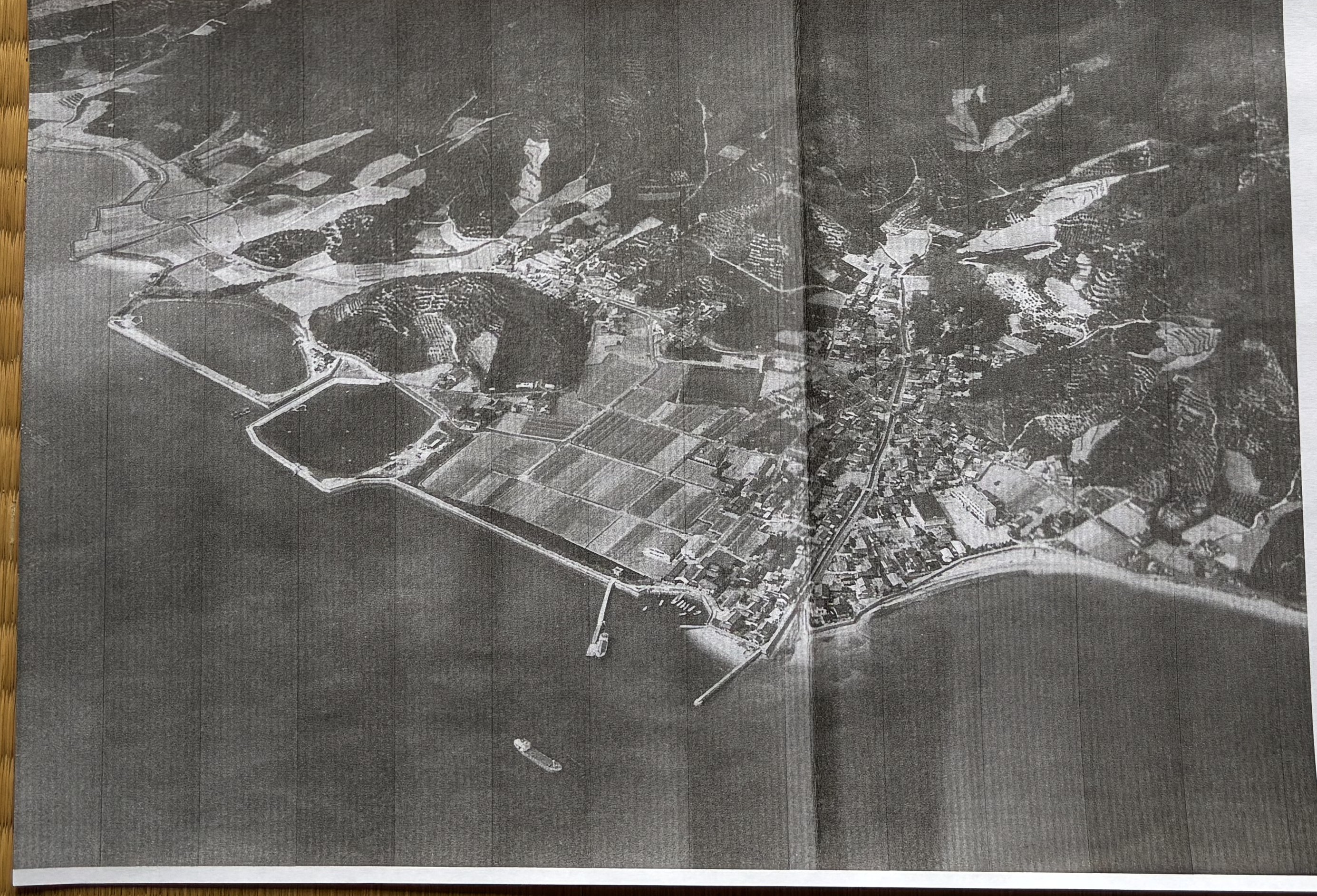 Aerial view of Sunoue, shared by a resident at the morning Radio Taiso on 2026-06-04; said to date from the last year Sunoue Elementary was open / 須ノ上の空撮。2026年6月4日の朝のラジオ体操で住民が提供。須ノ上小学校が開いていた最後の年のものという。